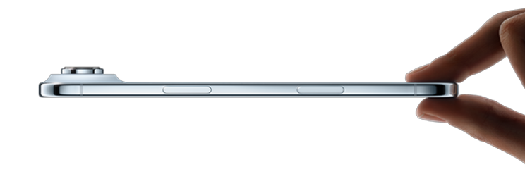 Apple iPhone Air in cloud white